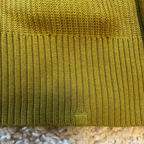 Lululemon Cashlu Sweater Wrap - Picture 3 of 4